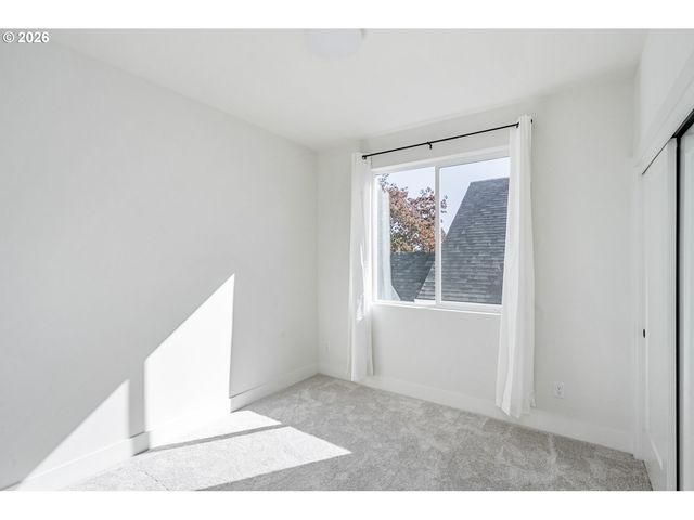 6185 N CAMPBELL Ave, Portland, OR 97217