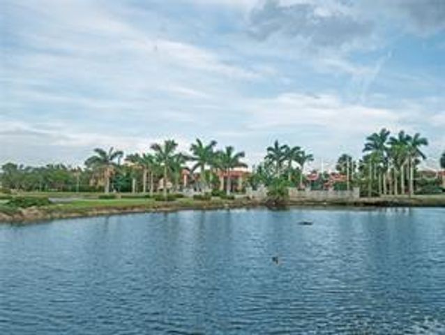2333 FEATHER SOUND DRIVE B304, Clearwater, FL 33762
