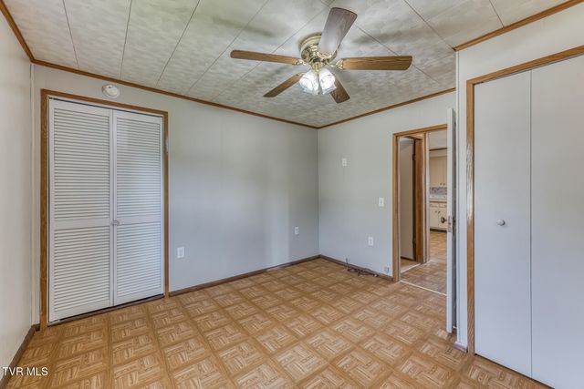 945 North Elm Avenue, Erwin, TN 37650