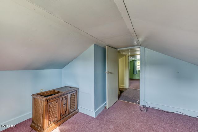 945 North Elm Avenue, Erwin, TN 37650