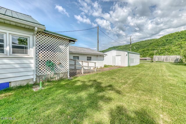 945 North Elm Avenue, Erwin, TN 37650