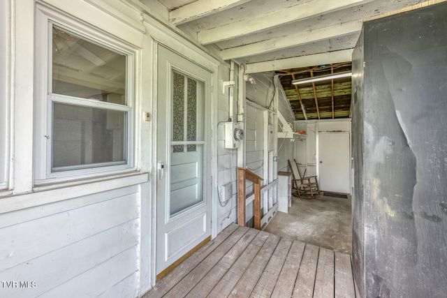 945 North Elm Avenue, Erwin, TN 37650