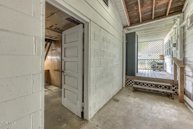 945 North Elm Avenue, Erwin, TN 37650