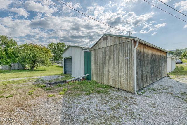 945 North Elm Avenue, Erwin, TN 37650