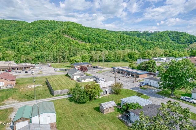 945 North Elm Avenue, Erwin, TN 37650
