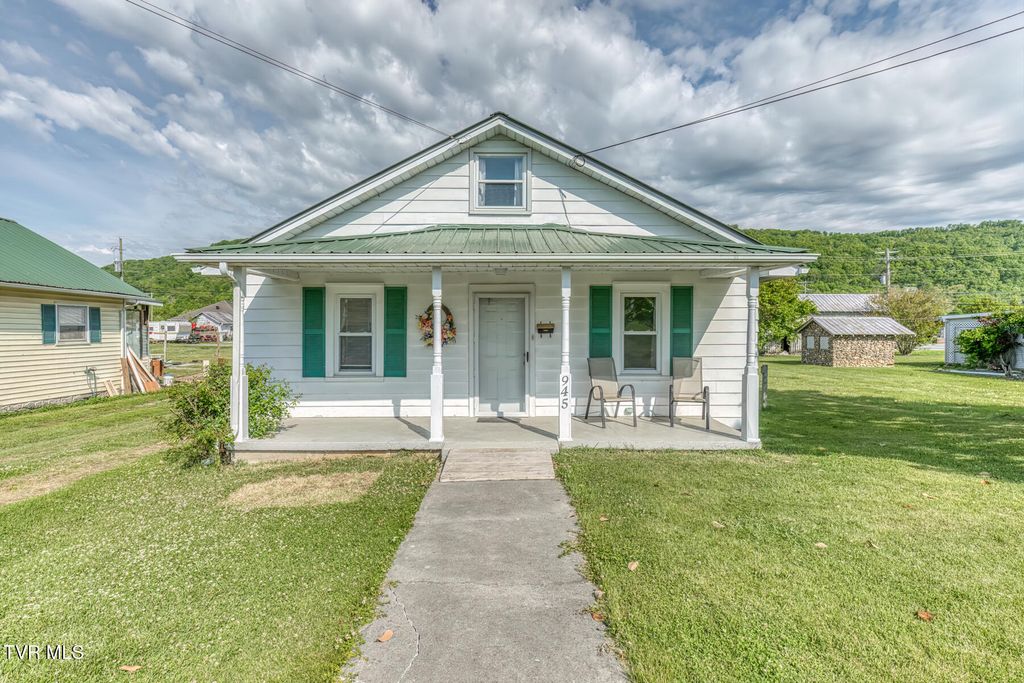 945 North Elm Avenue, Erwin, TN 37650