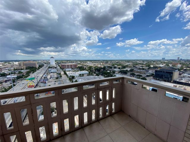 2016 Main Street 1702, Houston, TX 77002