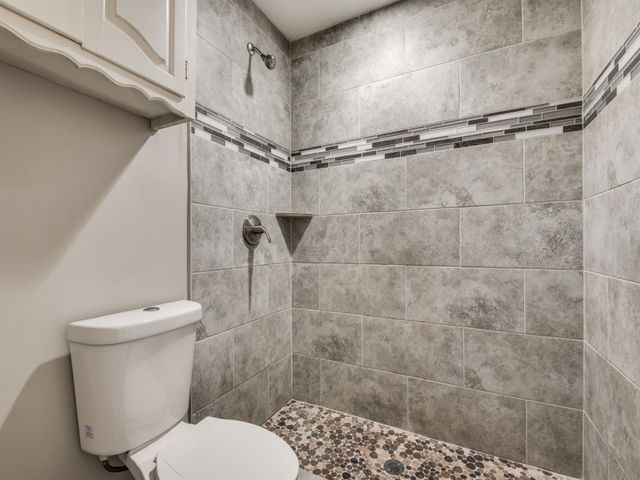 2025 Cedar Valley Lane, Dallas, TX 75232