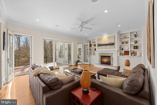 7318 BURDETTE CT, Bethesda, MD 20817