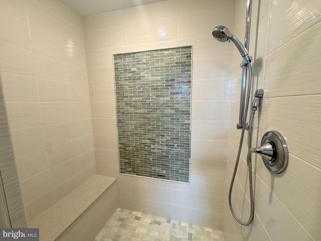 7318 BURDETTE CT, Bethesda, MD 20817