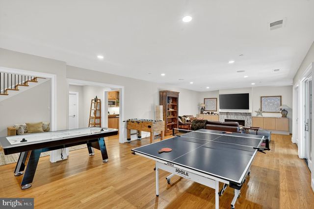 7318 BURDETTE CT, Bethesda, MD 20817