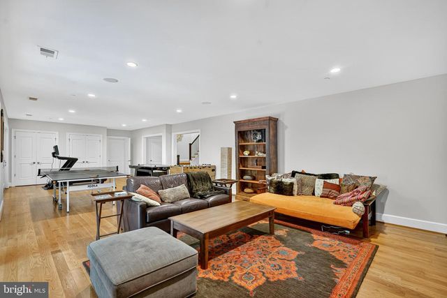 7318 BURDETTE CT, Bethesda, MD 20817