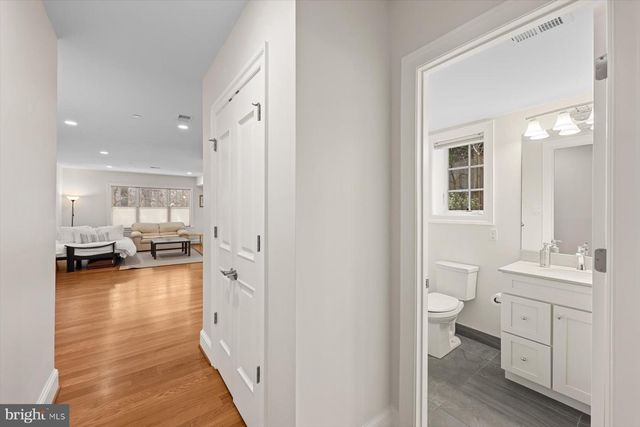 7318 BURDETTE CT, Bethesda, MD 20817