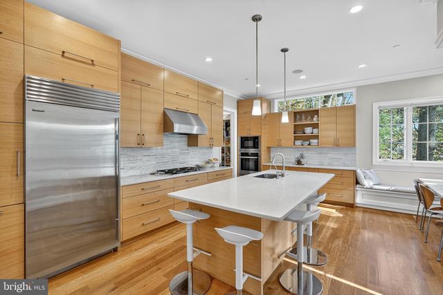 7318 BURDETTE CT, Bethesda, MD 20817