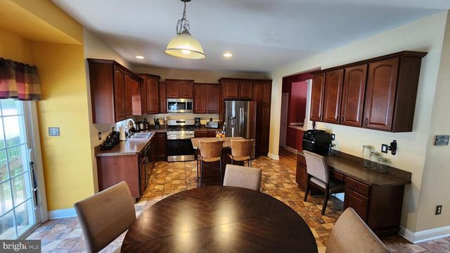 1726 2ND, West Deptford, NJ 08086