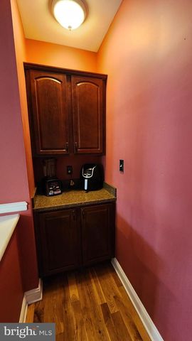 1726 2ND, West Deptford, NJ 08086