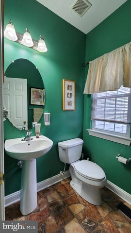 1726 2ND, West Deptford, NJ 08086