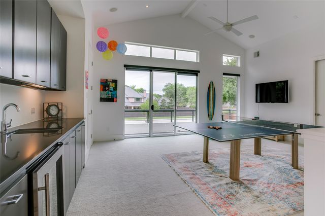 6411 Azalea Lane, Dallas, TX 75230