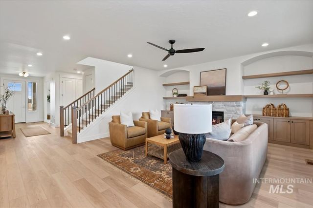6990 W Los Flores St, Meridian, ID 83646