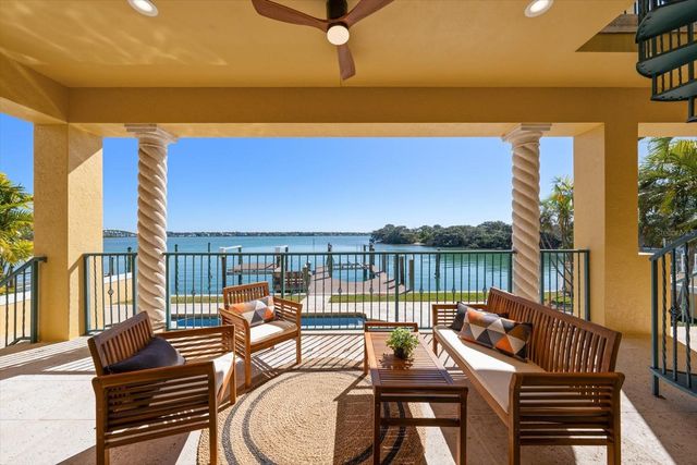 903 HARBOR DRIVE, Belleair Beach, FL 33786