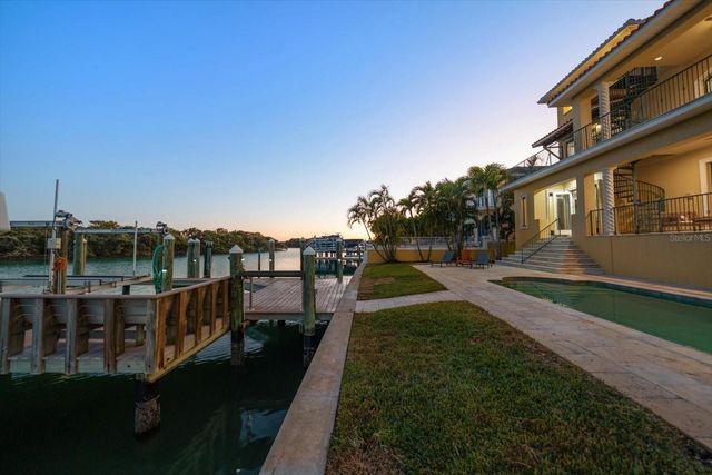 903 HARBOR DRIVE, Belleair Beach, FL 33786