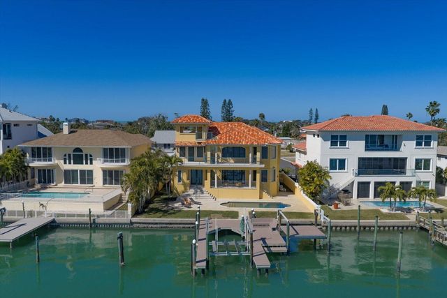 903 HARBOR DRIVE, Belleair Beach, FL 33786