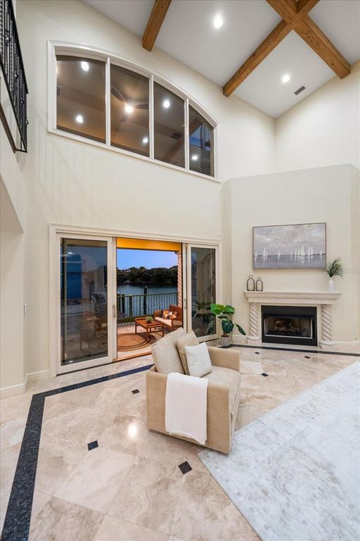 Image 10 of property listing at 903 HARBOR DRIVE, Belleair Beach, FL 33786