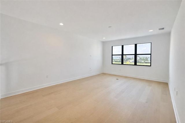 12770 Woodbury DR, Estero, FL 33928