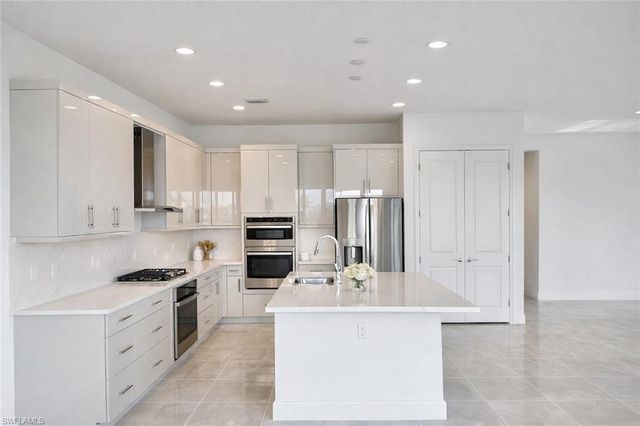 12770 Woodbury DR, Estero, FL 33928