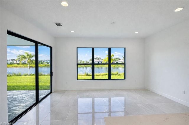 12770 Woodbury DR, Estero, FL 33928