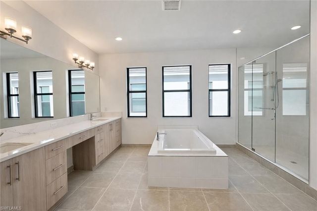 12770 Woodbury DR, Estero, FL 33928