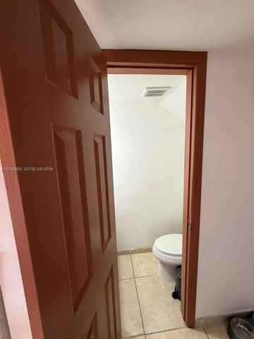 541 NW 82nd Court 375, Miami, FL 33126