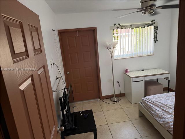 541 NW 82nd Court 375, Miami, FL 33126