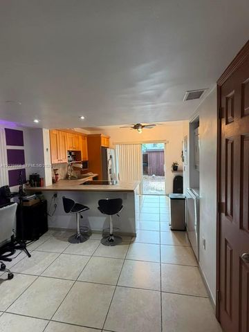 541 NW 82nd Court 375, Miami, FL 33126