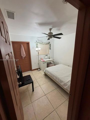 541 NW 82nd Court 375, Miami, FL 33126
