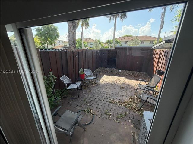 541 NW 82nd Court 375, Miami, FL 33126