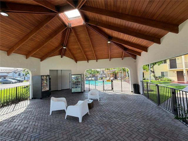 541 NW 82nd Court 375, Miami, FL 33126