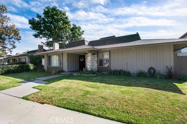 2738 W Keller, Santa Ana, CA 92704