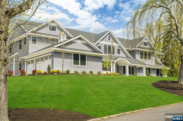 330 Hartshorn Drive, Millburn, NJ 07078