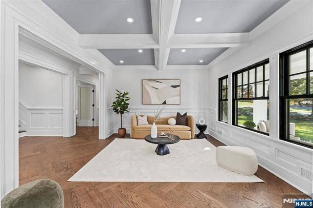 330 Hartshorn Drive, Millburn, NJ 07078