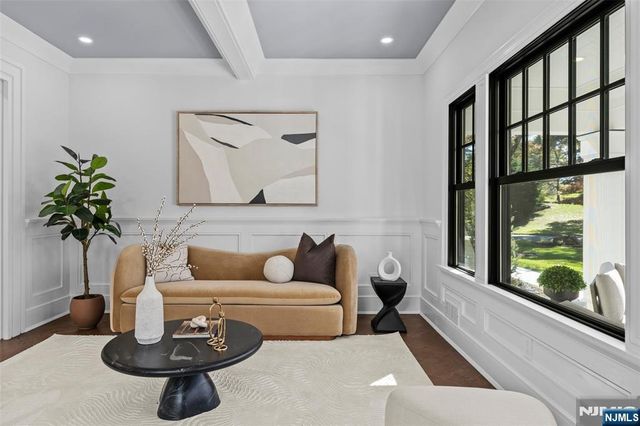 330 Hartshorn Drive, Millburn, NJ 07078