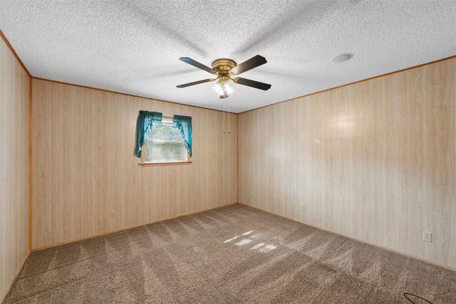 802 S Old Temple Road, Hewitt, TX 76643