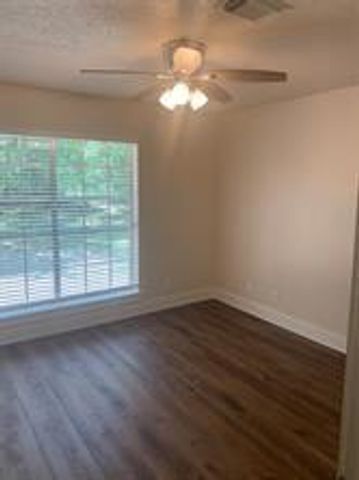 11792 Farrell Road, Willis, TX 77378