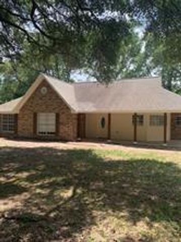 11792 Farrell Road, Willis, TX 77378