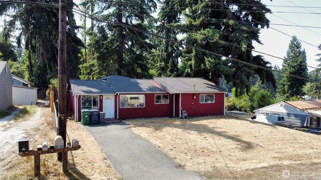 835 SW 306th Street, Federal Way, WA 98023