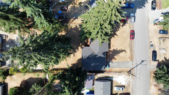 835 SW 306th Street, Federal Way, WA 98023