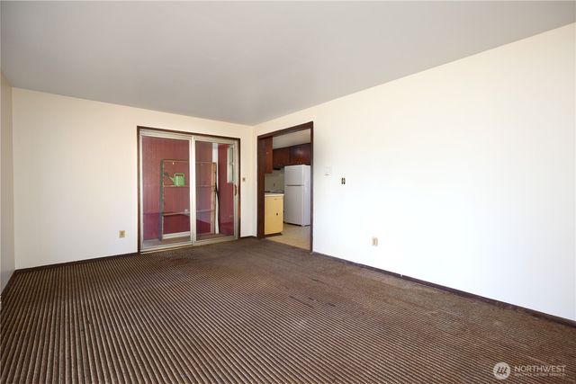 835 SW 306th Street, Federal Way, WA 98023