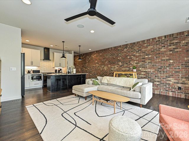 432 E 33rd Street, Charlotte, NC 28205