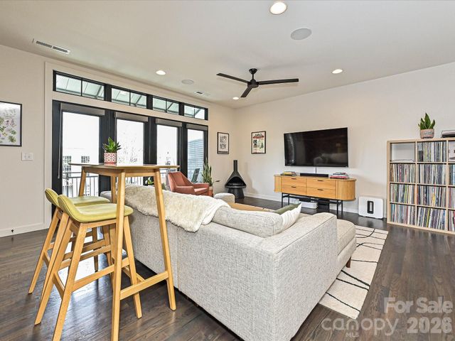 432 E 33rd Street, Charlotte, NC 28205