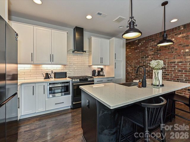 432 E 33rd Street, Charlotte, NC 28205